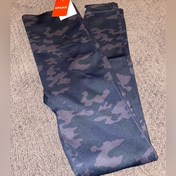 SPANX Pants - ‎SPANX